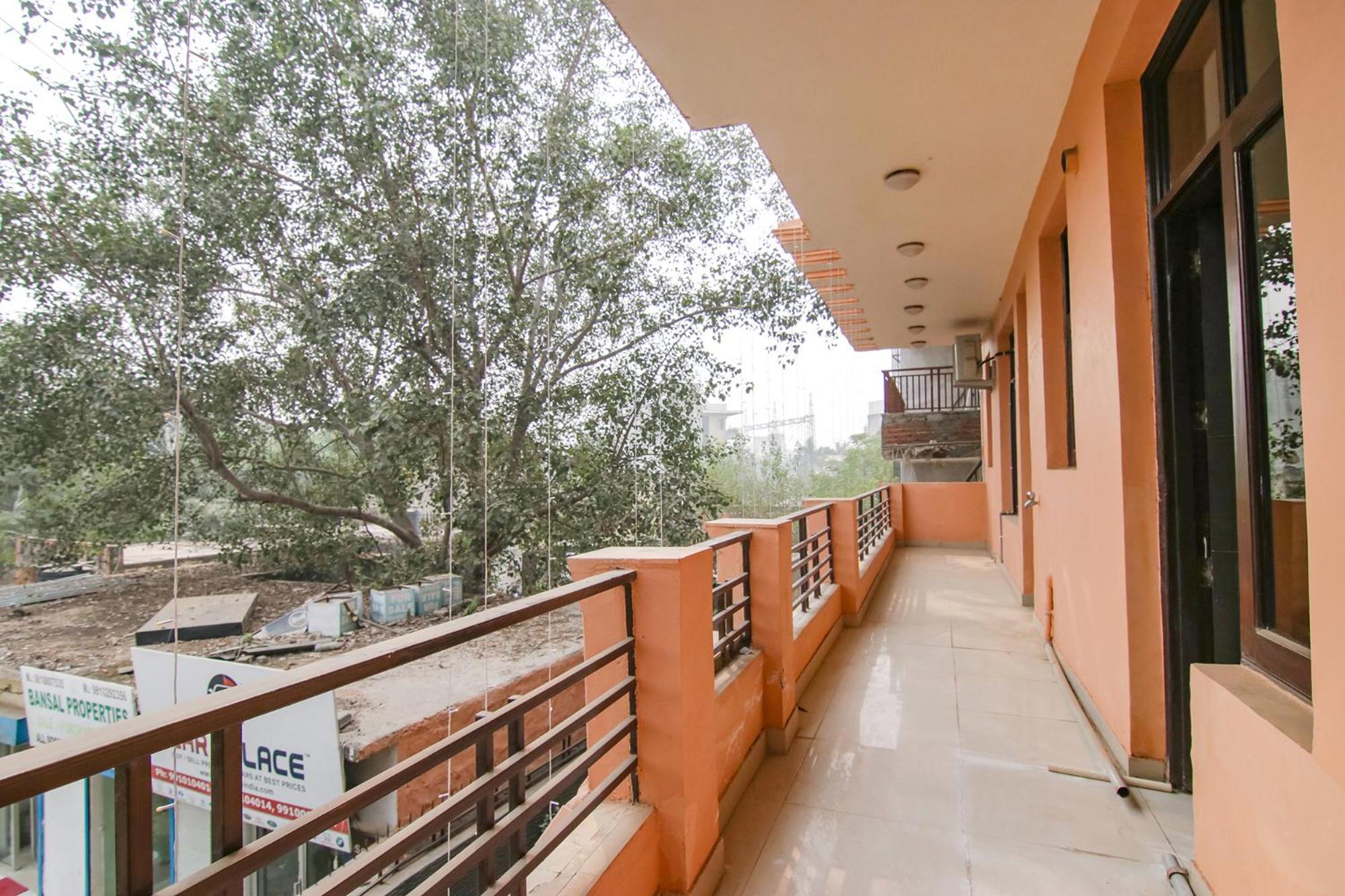 Fabhotel The Lavish Villa Badshahpur Exterior foto